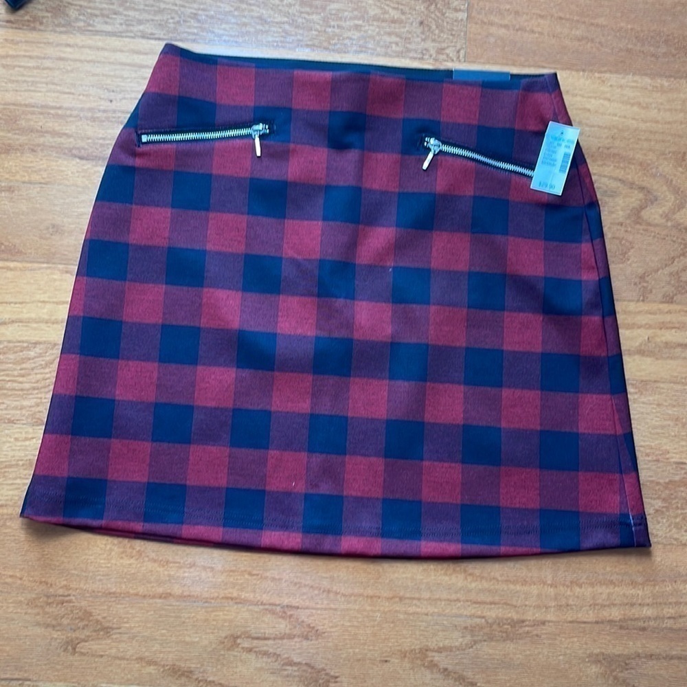 Maurice’s Plaid Mini Skirt Size Medium NWT